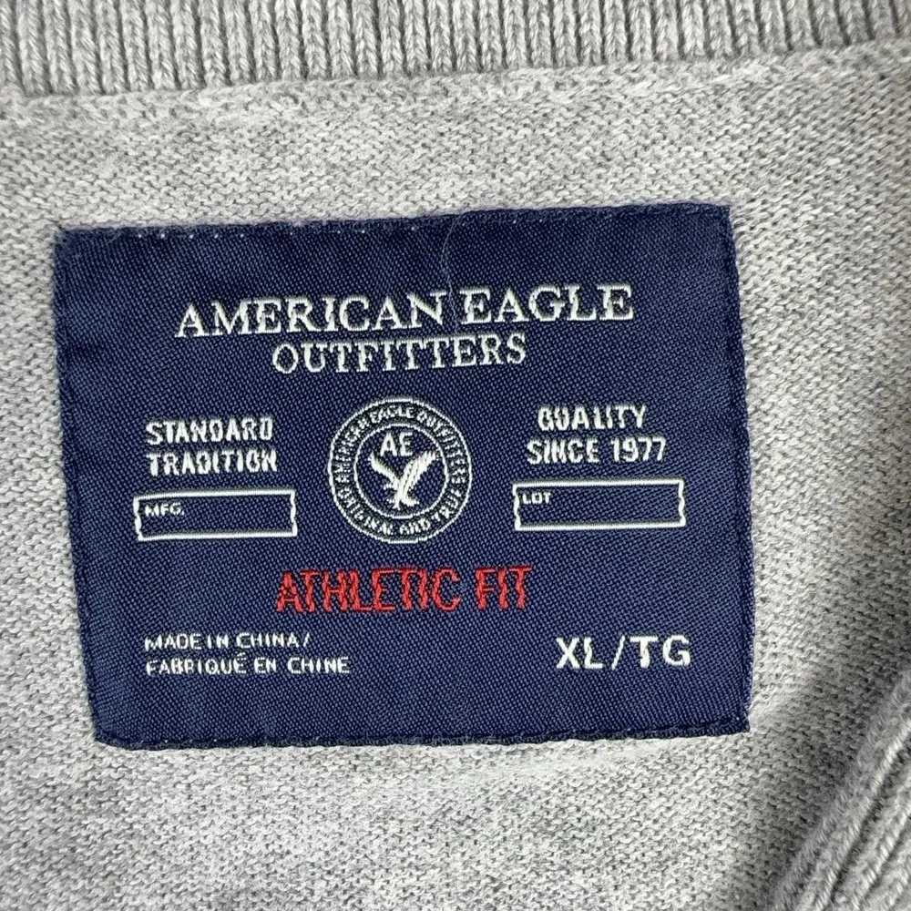 American Eagle Outfitters Sweater Mens XL Gray Button Cardigan Pockets Knit